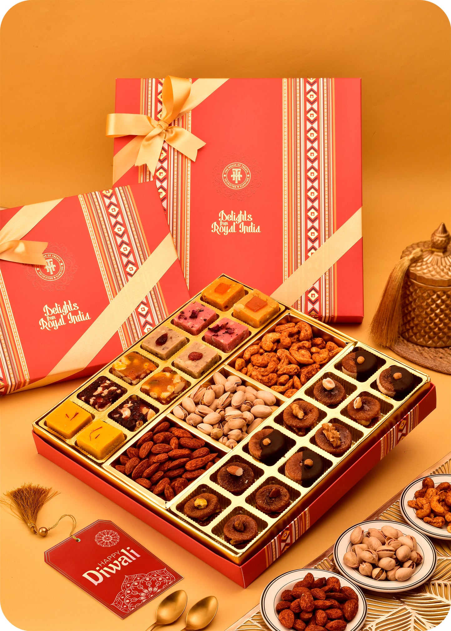 Delightful Gift Box: Fudge, Figs & Roasted Dry Fruits