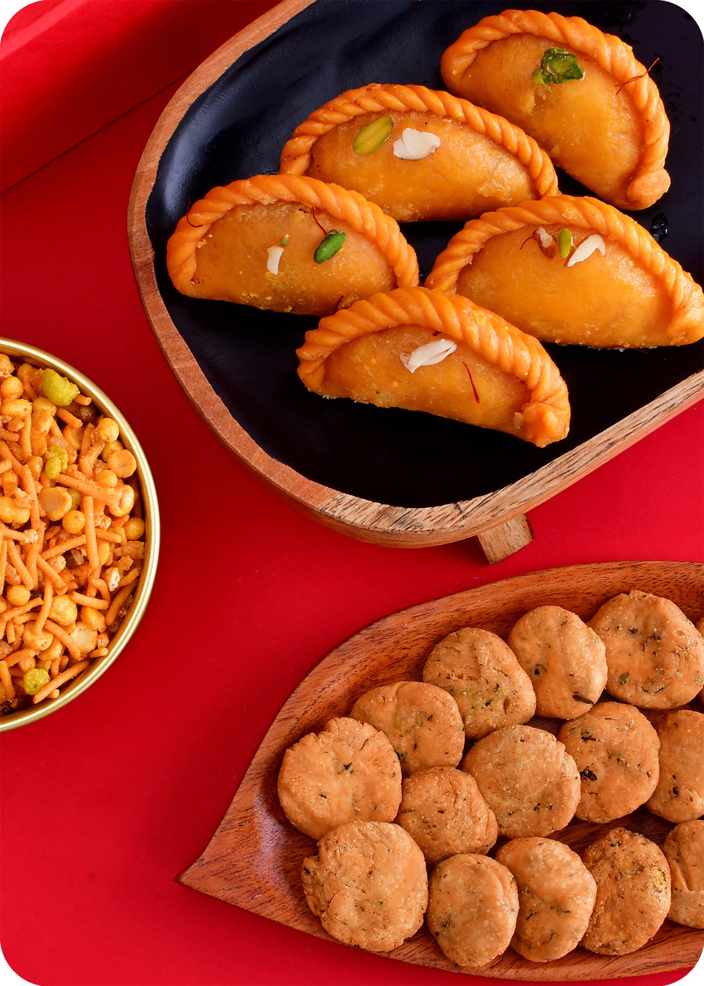 Holi gift pack Shahi Gujiya, Khatta Meetha Mix, & Methi Swali