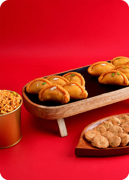 Holi gift pack Shahi Gujiya, Khatta Meetha Mix, & Methi Swali