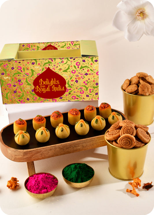 Holi Gift Pack Thandai & Pan Laddoo, Bhakarwadi, & Methi Swali